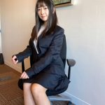 加藤圭、ギャップがすごい！スーツ姿とバニーガールショットを大公開！