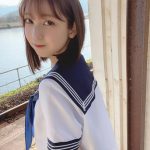HKT48 松岡菜摘、いつまでも眺めたいセーラー服ショット公開！「こういう青春したかった」