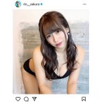 桜りん、メリハリ美ボディとふんわり横乳がキュートなバックショット！