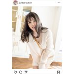 吉澤遥奈、透き通る素肌とデコルテが美しい自撮りショットに反響！「まさに美女」「大人な雰囲気」