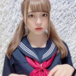 由良朱合、ツインテール＆セーラー服姿を披露！