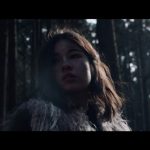 ViVi専属モデル・アリアナさくら、TVアニメ『呪術廻戦』エンディングテーマ「give it back」MVに出演!