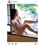 天木じゅん、待望の最新写真集発売！合わせて美脚ショットも公開