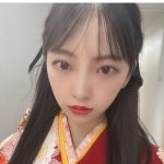 乃木坂46 堀未央奈が赤い振袖姿を披露