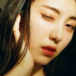 浜辺美波、最高に‟大人エモい“メモリアルカレンダーの発売が決定！