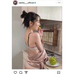 松井咲子、初写真集から横顔美麗なオフショットを公開！「待ち遠しいです」