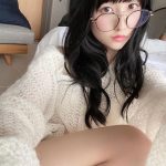 森嶋あんり、黒髪美人な自撮りポートレートを公開！「率直な感想、好きです」