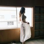 森咲智美、背中で魅せる逆開脚ショット！「かっこいい」「最高！！」