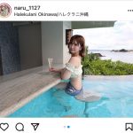 川崎成美、沖縄でグラス片手にヘルシーボデイを披露
