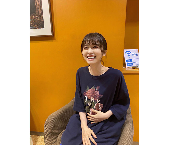長濱ねる、The 1975のTシャツ着てはしゃぐ姿に反響！