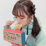 HKT48 田島芽瑠、多忙な毎日でも笑顔は忘れないアイドルショット！「おいしくたべる、君が好き」