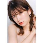 西永彩奈の制服メガネショットが可愛過ぎる！