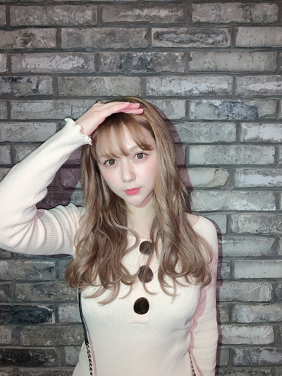 HKT48 村重杏奈がフランス人形みたいな オフショ公開！「お人形さんかと思ったわ」