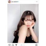 天木じゅん、美麗な首筋からデコルテで魅せる大人の色気！