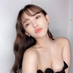 天木じゅん、美麗な首筋からデコルテで魅せる大人の色気！