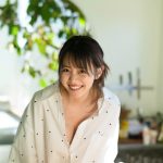 新田さちか、パジャマ姿で美麗なヘルシーボディを披露