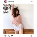 源藤アンリ、ソファでくつろぎ魅せる美脚に「スタイル抜群」「芸術ですね」と反響！