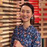 本間智恵、総柄ワンピースで魅せる大人の魅力！「今日も綺麗です」