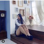 寺前風子、徐々に脱いでいくOL衣装の動画に反響！「職場が大変です」