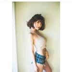 岸明日香、完璧プロポーションの美ボディを公開！「腹筋が美しすぎる」