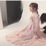 SKE48 鎌田菜月、花咲く春色コーデに反響「癒やされる」「麗しいです」