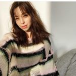 中条あやみ、撮影合間のオフショット！カッコ可愛い姿に反響も