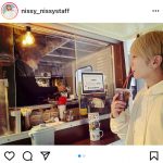 Nissy、MV休憩中の金髪横髪ショットにファン歓喜！「尊みが深すぎる！！！！」