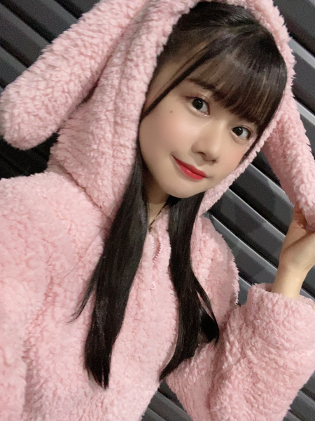 SKE48 田辺美月、うさぎ耳の秘蔵パーカーショットが可愛すぎる！