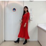 鷲見玲奈、鮮烈な赤ワンピース姿を披露「笑顔も赤の衣装も可愛い！！」