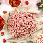 イチゴ好きにはたまらない！桜色がキュートな甘酸っぱい春限定レシピ『ベリーベリーホワイトチョコレート』期間限定・数量限定で発売！