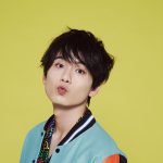 「魔進戦隊キラメイジャー」キラメイブルー役で活躍中の水石亜飛夢、最新写真集「アイオライト」が3月発売