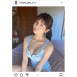 新井遥、チラ見え美乳がヘルシーな爽やかオフショット公開！「はい、惚れました」