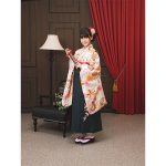 SKE48最年少の林美澪が小学校卒業 袴姿のポートレートも公開「中学生になっても、SKEと学業の両立を頑張ります