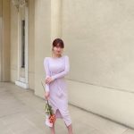 岸明日香が大人の色気漂う淡色ワンピでポーズ！「これは最強。ヤバ過ぎる！」