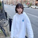 アキシブProject 福山梨乃、美脚で魅せるパーカーコーデを披露！「太もも最高かよ」