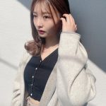 橋本萌花、光と影が印象的なスタイリッシュなポトレを公開！「萌花お姉さま美しい」