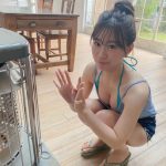 NMB48 上西怜、お気に入りの青色ビキニで魅せる抜群プロポーション！