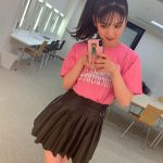 道重さゆみ、ポニーテール×ミニスカで魅せる美脚ショット！「今日も可愛い天才！！」