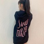 道重さゆみ、ポニーテール×ミニスカで魅せる美脚ショット！「今日も可愛い天才！！」