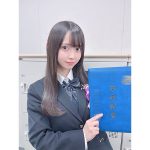 ラストアイドル 松本ももな、高校卒業報告でラスト制服を披露「皆さんに支えられて卒業を迎える事が出来ました」
