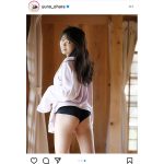 大原優乃、眩しいナチュラル素肌で振り向くバックショット！「いいお尻です」「スゲ〜可愛い」