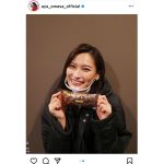 大政絢、差し入れのエクレアでこぼれる満面の笑顔！