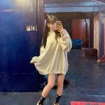 東雲うみ、スウェットをまくり上げた中身は？究極のフェチズムにファン悩殺