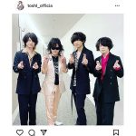 Toshl、Mステで共演の[Alexandros]との集合写真を公開！