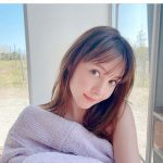 トリンドル玲奈、肩出しのヘルシー美肌ショットに反響！「天使の笑顔」「可愛すぎる」