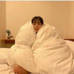 高崎かなみ、布団にくるまった暖かオフショットに反響！
