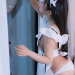 田中みか、メイド衣装で横乳チラ見せ「本当に素敵すぎます」