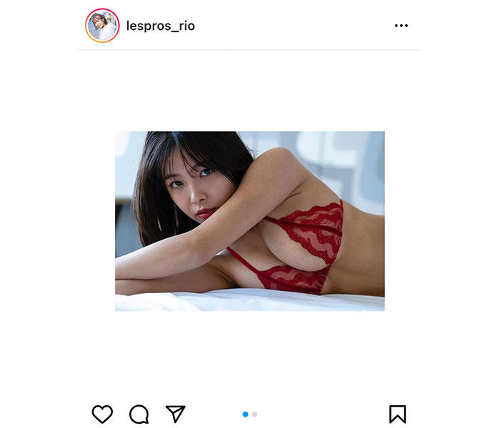 寺本莉緒、鮮烈赤ビキニで漂うオトナのフェロモン「色っぽすぎる」