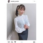 上坂すみれ、透け感ブラウスの“秘書風”ショットに反響ぞくぞく！「スタイリッシュに可愛いです」