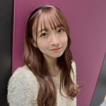 スパガ 渡邉幸愛、ニーハイブーツ着用の全身白コーデに反響ぞくぞく！「頭の先からつま先まで好きです」